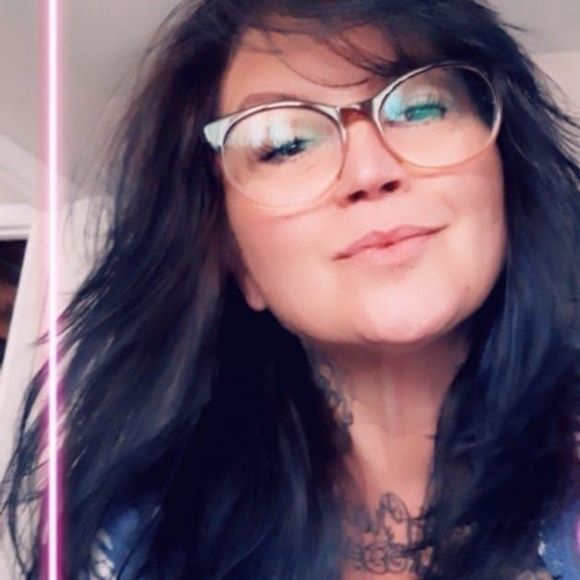 Meet your Posher, Samantha - Picture 1 of 1